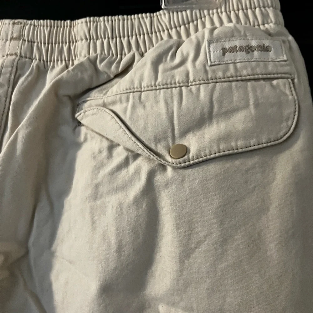 Patagonia funhoggers pants sz M undyed natural - Picture 6 of 7